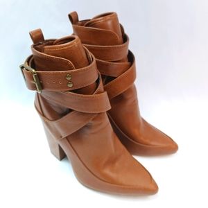 Shoedazzle Anckle High Boots size 9